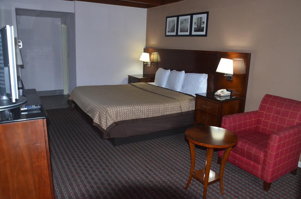 Americas Best Value Inn Augusta Historic Downtown Eksteriør bilde